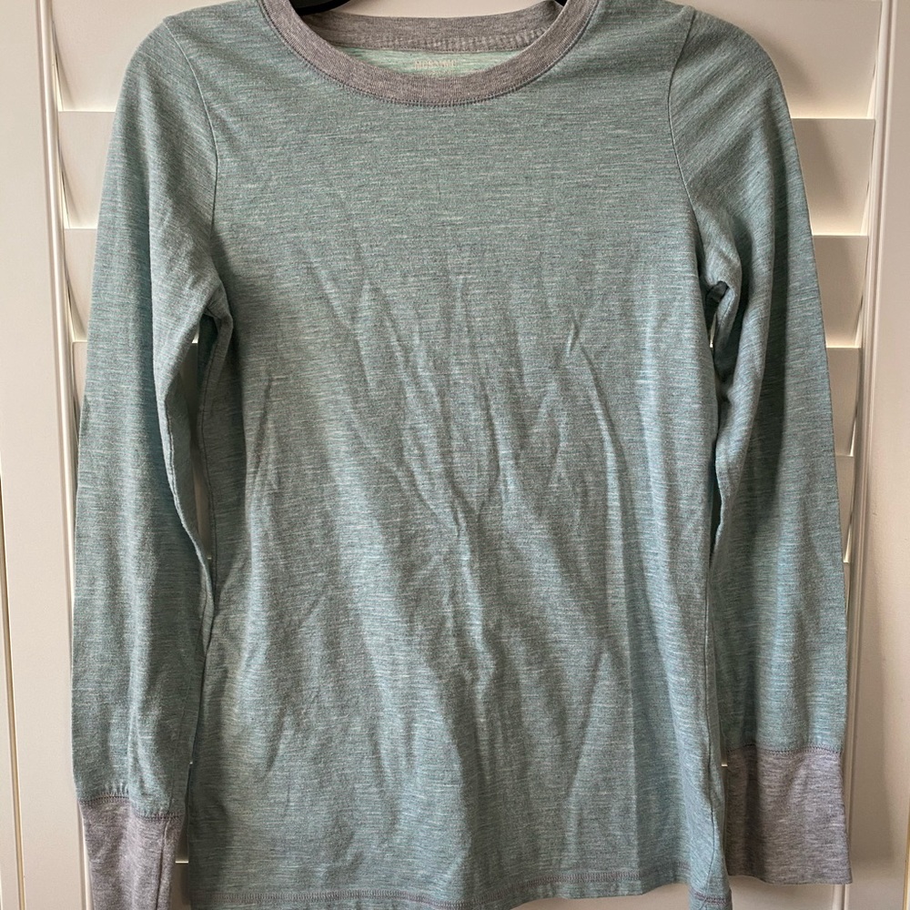 Gray and teal pinstriped long sleeve t-shirt